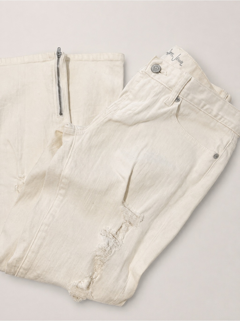 LONDONJEAN Slim Off-White Distressed women Jeans - Size 6